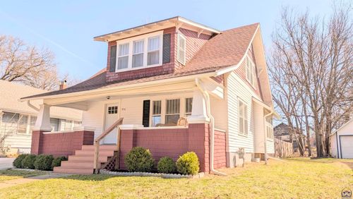 930 Lawrence St, Emporia, KS, 66801-2640 | Card Image