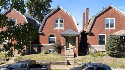 4525 Varrelmann Ave, Saint Louis, MO, 63116-2415 | Card Image