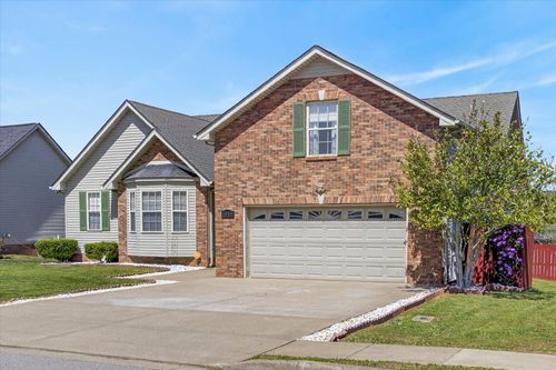 1005 Glenhurst Way, Clarksville, TN, 37040-5477 | Card Image