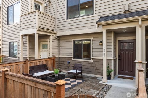 apt-c-11509 26th Ave Ne, Seattle, WA, 98125-5365 | Card Image