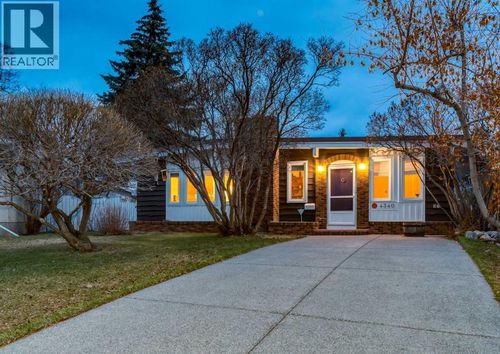 4340 Viscount Dr Nw, Calgary, AB, T3A0N9 | Card Image