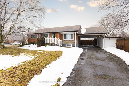 6558 Huggins St, Niagara Falls, ON, L2J1H4 | Card Image