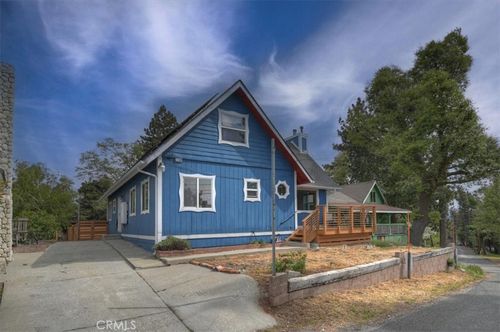 22680 Valley View Dr, Crestline, CA, 92325-9247 | Card Image