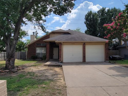 6036 Maple Leaf Dr, Arlington, TX, 76017-6448 | Card Image