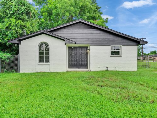 502 N Oak St, Texas City, TX, 77591-4306 | Card Image