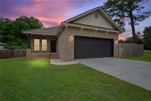 8156 Cheyenne St N, Theodore, AL, 36582-7524 | Card Image