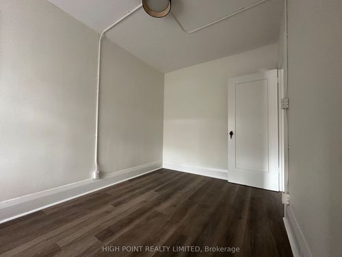 2-1641 Bayview Ave, East York, ON, M4G3C1 | Card Image