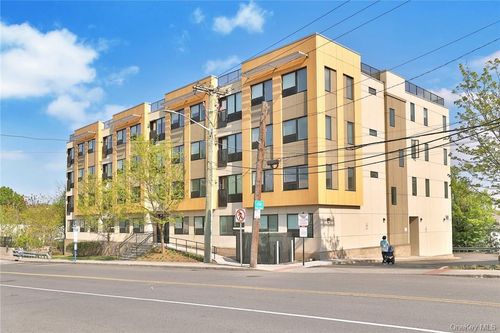 305-68 Lake St, White Plains, NY, 10603-4025 | Card Image