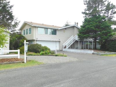 1210 195 Th St, House other with 3 bedrooms, 1 bathrooms and 4 parking in LongBeach WA | Image 2