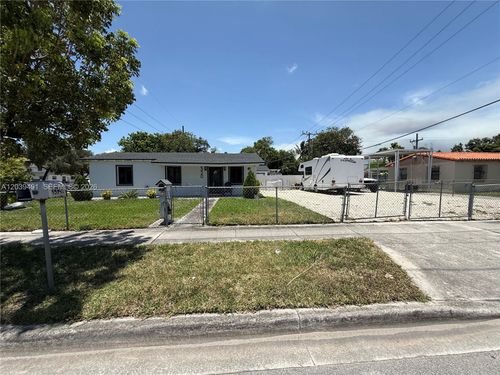 3320 E 10th Ave, Hialeah, FL, 33013-2901 | Card Image
