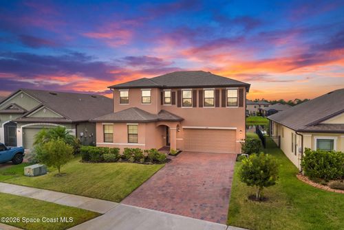 250 Wiregrass Ave W, Melbourne, FL, 32904-8235 | Card Image