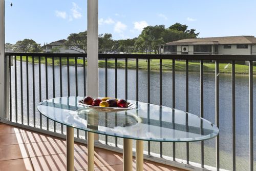 206-9563 W Mcnab Rd, Tamarac, FL, 33321-3050 | Card Image