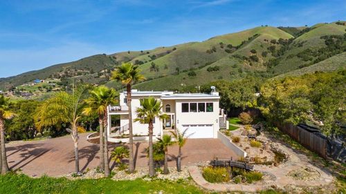 320 El Caminito Rd, Carmel Valley, CA, 93924 | Card Image