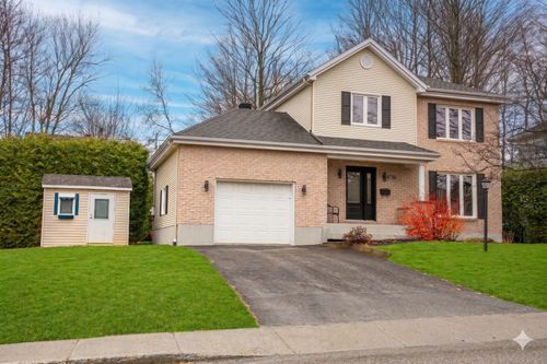 4739 Rue Viau, Sherbrooke, QC, J1N2C6 | Card Image