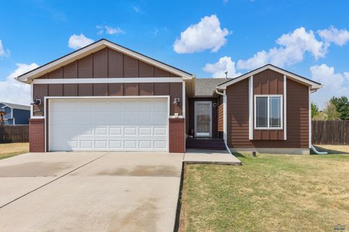 10317 Willmington Dr, Summerset, SD, 57718-6700 | Card Image