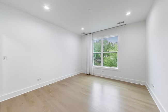 8127 Floral Ave, Townhouse with 3 bedrooms, 4 bathrooms and 3 parking in Skokie IL | Image 31