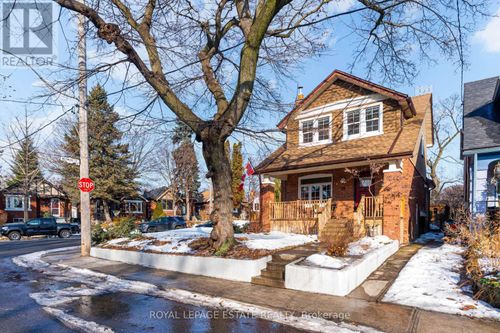 33 Ladykirk Avenue, Toronto (Woodbine Corridor), ON, M4L3K8 | Card Image