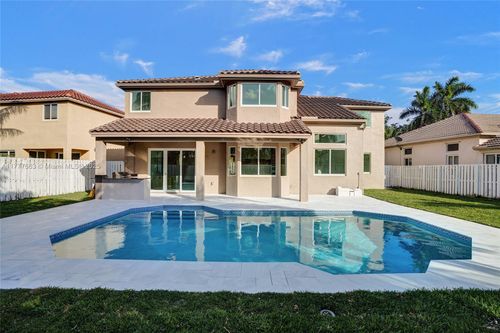 852 Heritage Dr, Weston, FL, 33326-4543 | Card Image