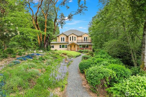 14730 75th Ave Ne, Kenmore, WA, 98028-7024 | Card Image