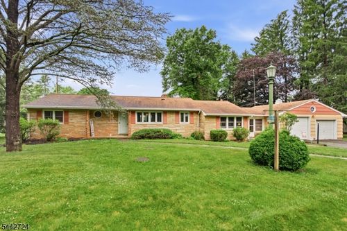 44 Burnt Hill Rd, SKILLMAN, NJ, 08558-2106 | Card Image