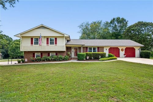 324 Heatherford Dr, Lewisville, NC, 27023-9528 | Card Image