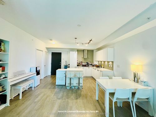 1204-9 Bogert Ave, North York, ON, M2N0H3 | Card Image