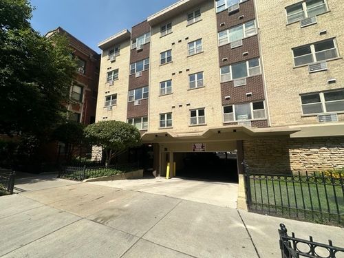 228-420 Aldine Ave, Chicago, IL, 60657-3640 | Card Image