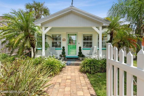 609 11th Ave S, Jacksonville Beach, FL, 32250-5159 | Card Image