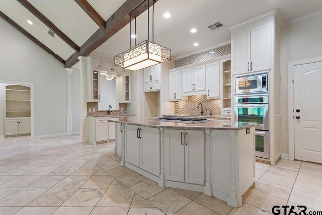 7034 Walden Dr, House other with 3 bedrooms, 2 bathrooms and null parking in Tyler TX | Image 14