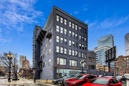 302-626 W Randolph St, Chicago, IL, 60661-2228 | Card Image