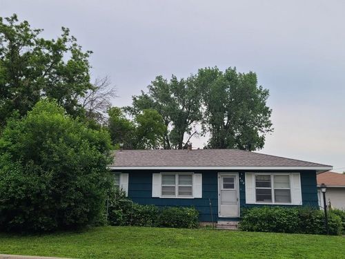 404-402 4th St Nw, Dodge Center, MN, 55927-9069 | Card Image