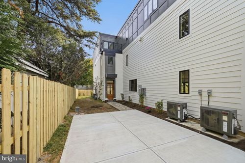 1227 N Quincy Street, ARLINGTON, VA, 22203 | Card Image