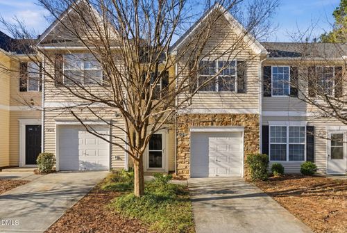 956 Shining Wire Way, Morrisville, NC, 27560-5744 | Card Image