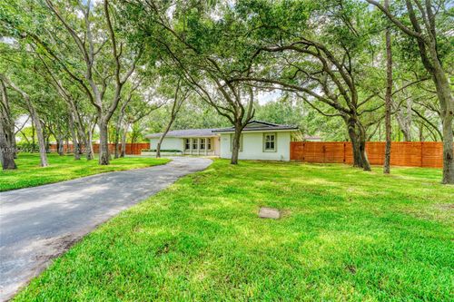 7715 Sw 122nd St, Pinecrest, FL, 33156-5224 | Card Image