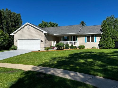 5702 Daisy Dr, Waterloo, IA, 50701-9123 | Card Image
