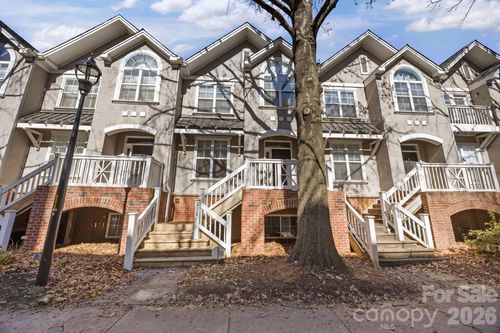 212 S Cedar St, Charlotte, NC, 28202-1010 | Card Image