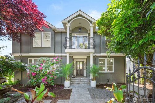 3505 43rd Ave W, Seattle, WA, 98199-1803 | Card Image