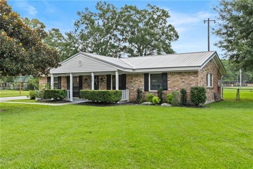 725 Gilbert St, Saraland, AL, 36571-3152 | Card Image