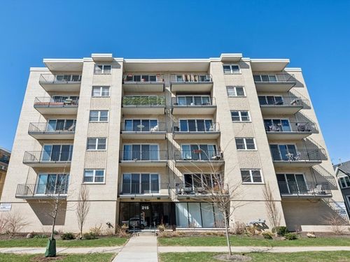 apt-3a-215 Marengo Ave, Forest Park, IL, 60130-1611 | Card Image