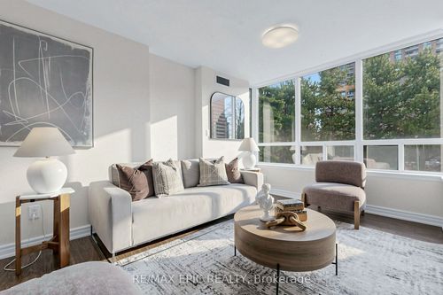 216-7 Bishop Ave, North York, ON, M2M4J4 | Card Image