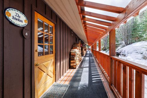 35 Firehouse Rd, Taos Ski Valley, NM, 87525-8011 | Card Image