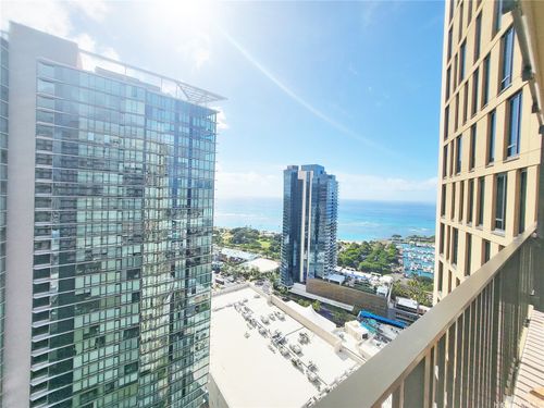 3406-987 Queen St, Honolulu, HI, 96814-2197 | Card Image
