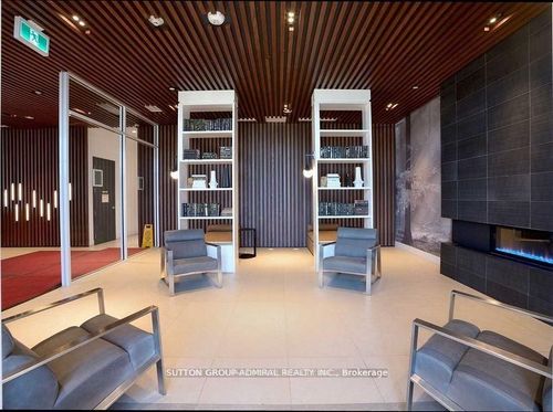 604-297 Oakwalk Dr, Oakville, ON, L6H3R6 | Card Image