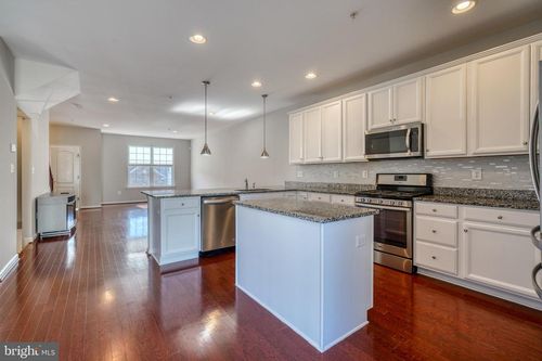 985 Morgan Run Rd, Middle River, MD, 21220-2163 | Card Image