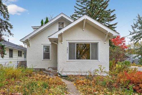 3900 Perry Ave N, Robbinsdale, MN, 55422-2012 | Card Image