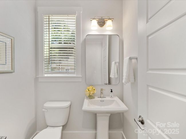 1409 Kenilworth Ave, Townhouse with 3 bedrooms, 5 bathrooms and null parking in Charlotte NC | Image 25
