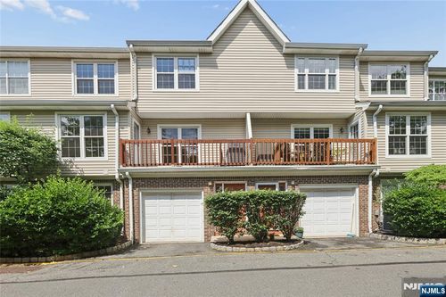1415 Teresa Dr, Fort Lee, NJ, 07024-2159 | Card Image