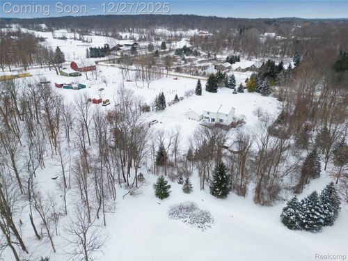 2168 Lake George Rd, Addison Twp, MI, 48367-2701 | Card Image