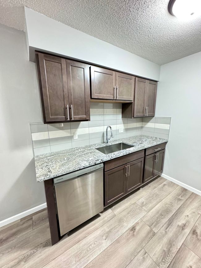 APT-5 - 1254 E West Maple Rd, Condo with 1 bedrooms, 1 bathrooms and null parking in Walled Lake MI | Image 9