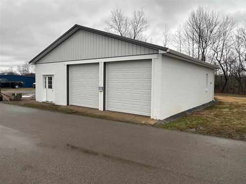 90 Lex Carter Cir, Scottsville, KY, 42164-7603 | Card Image